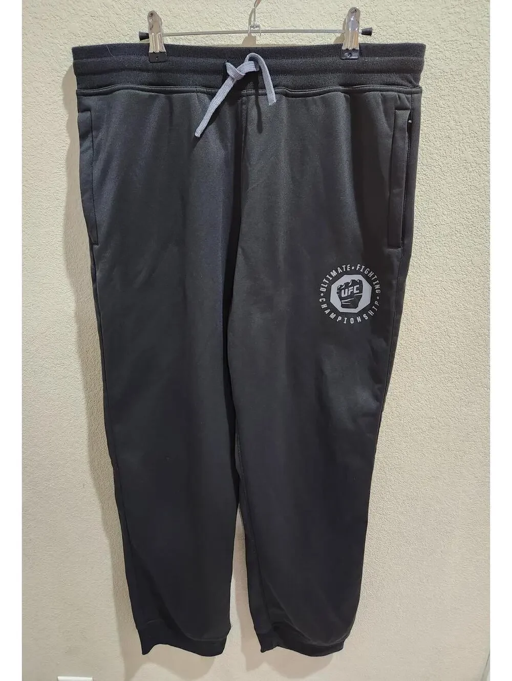 UFC Pants Mens XL Black Ultimate Fighting Championship MMA Sweatpants Joggers